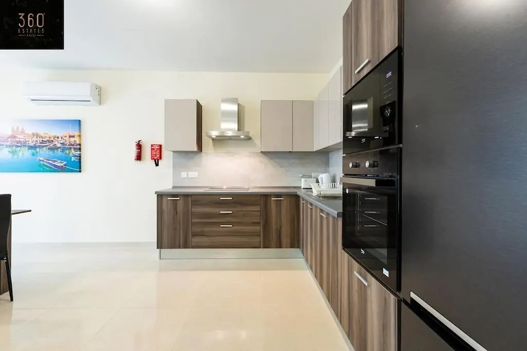 Designer 3Br Home, W/ Lovely Green Views & Wifi By 360 Estates Marsaxlokk